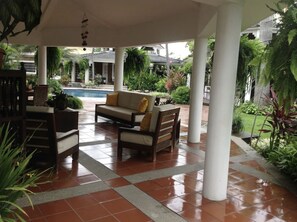 Terrace/patio - Suite, Tropical Garden, Lake and Pool (Guayaquil)