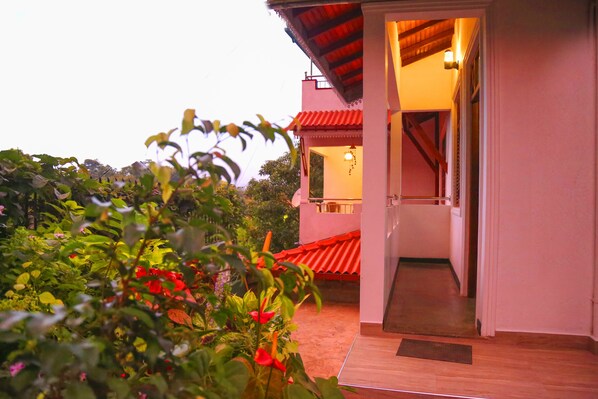 Interior - Heavens gate (Kandy)