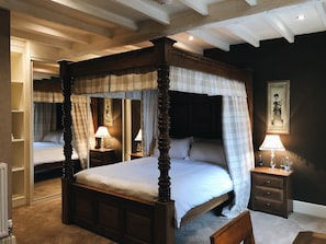 Luxury Double Room, 1 King Bed, Accessible, Garden View | Egyptian cotton sheets, premium bedding, memory foam beds, in-room safe - The Houblon Arms (Grantham)
