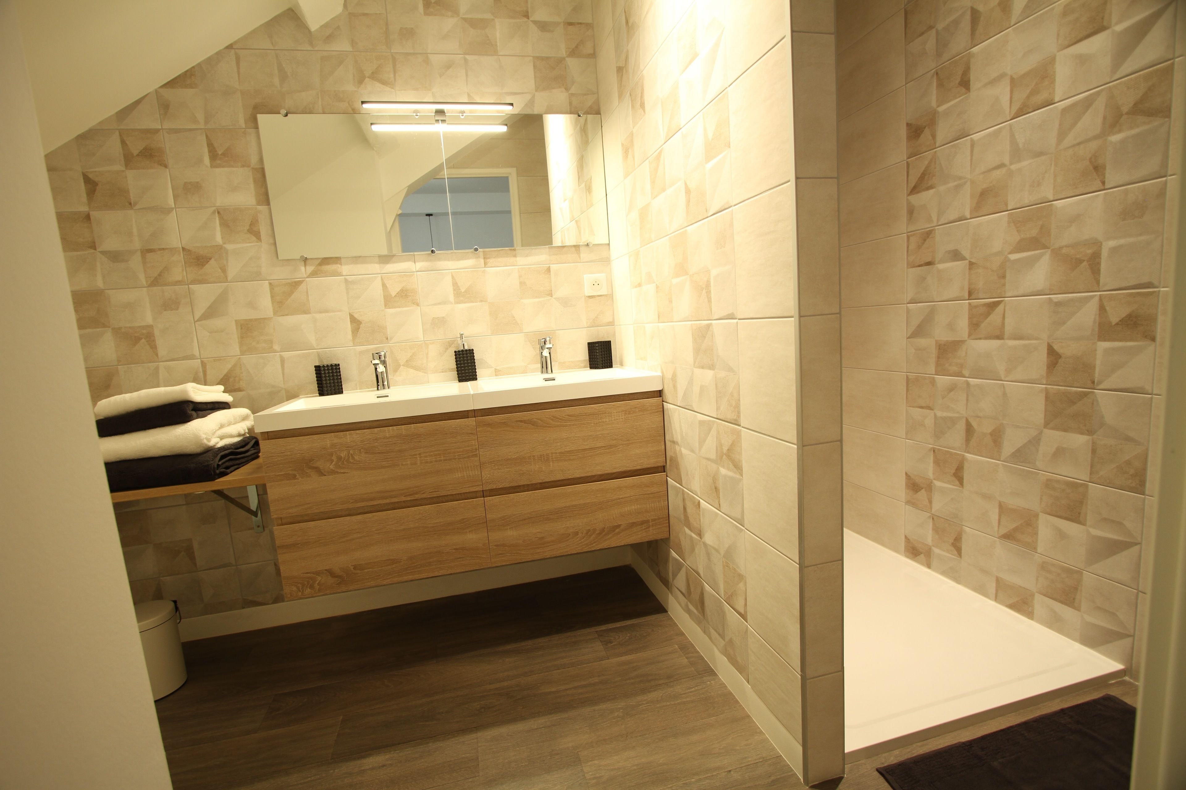 Family Suite, 2 Bedrooms, Non Smoking (Ambre) | Sinki Bilik Mandi