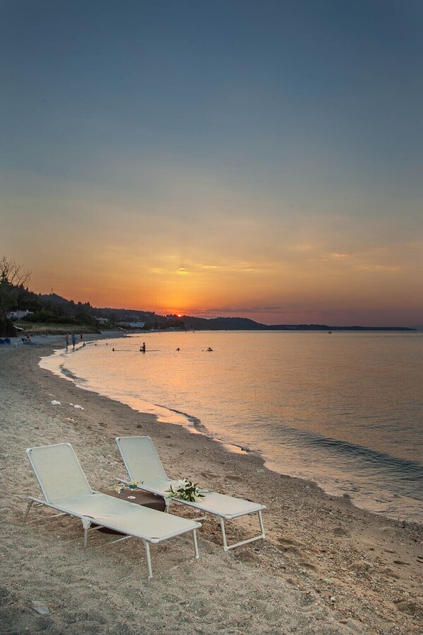 Beach - Sun Residence best location by the sea in Kassandra Chalkidiki (Polichrono , Chalkidiki Kassandra)