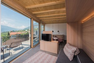 Loft, Balcony, Mountain View | Living area | 32-inch flat-screen TV with satellite channels