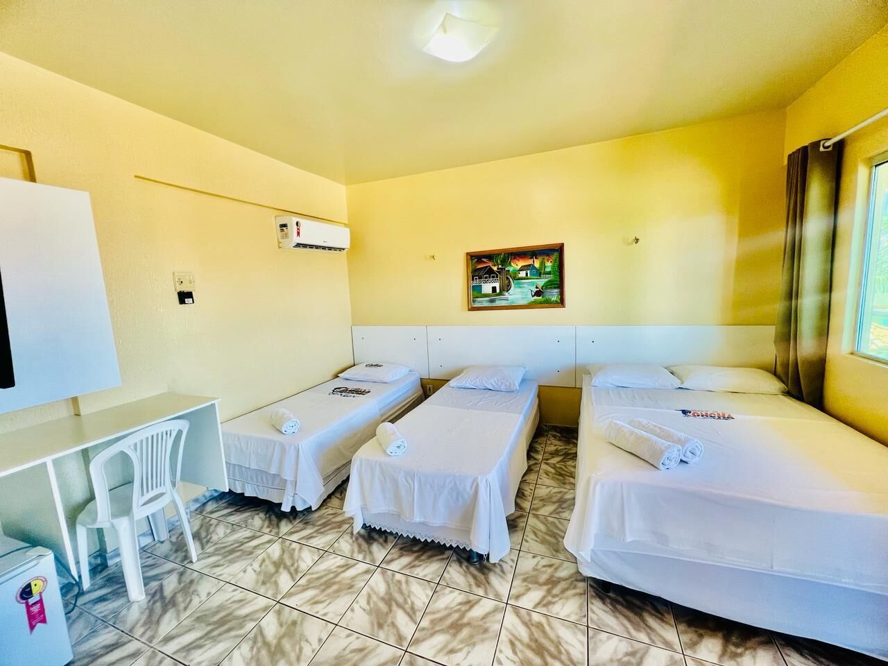 Standard Quadruple Room, Non Smoking, Sea View | Hypo-allergenic bedding, minibar, bed sheets