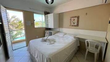 Minibar y ropa de cama
