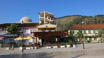 Mặt tiền nơi lưu trú