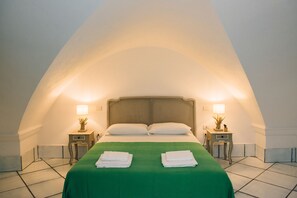 Doppelzimmer, eigenes Bad (External Bathroom)