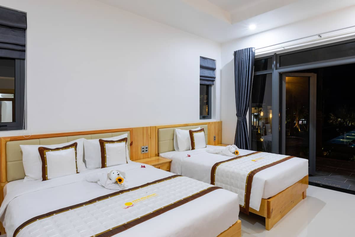 egyptian cotton sheets, premium bedding, down duvets, memory-foam beds