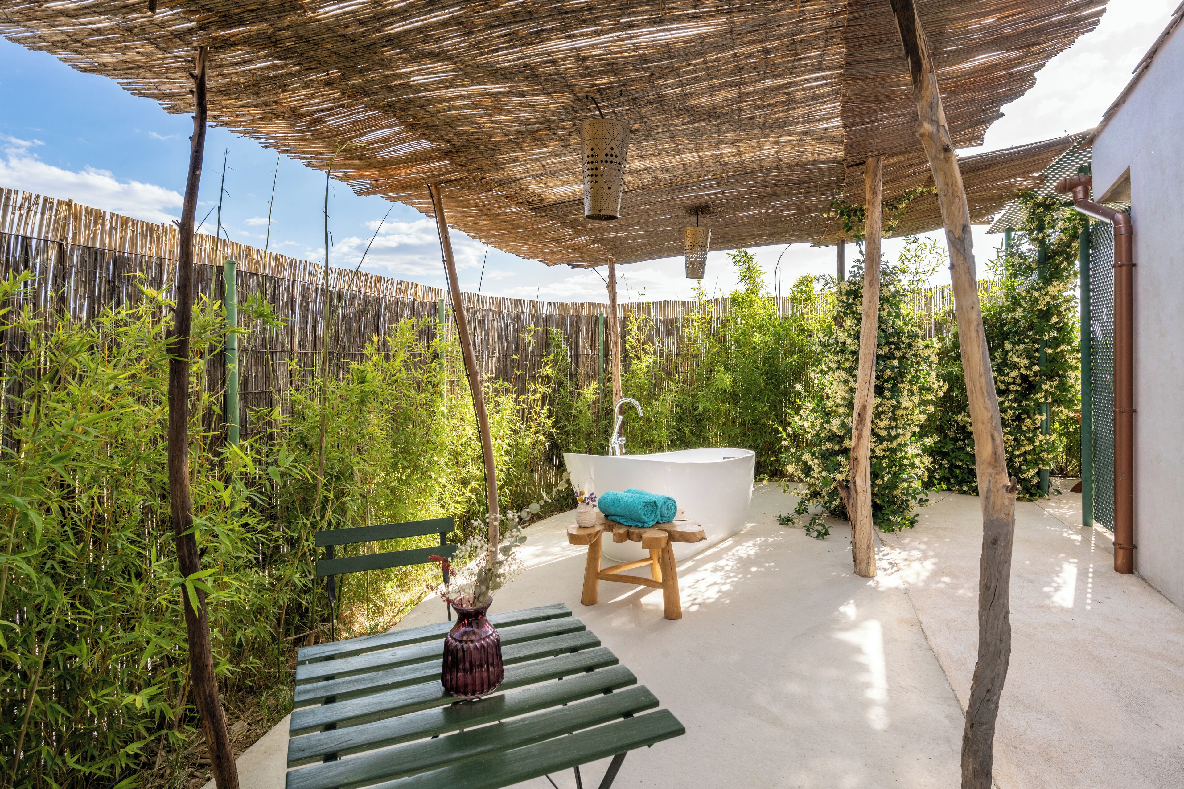 Suite Elite, 1 cama de matrimonio grande, baño privado, vistas al valle (LimaLimón) | Terraza o patio