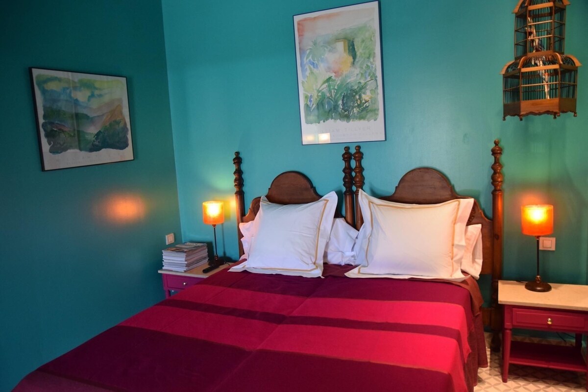 Premium bedding, pillowtop beds, desk, blackout drapes