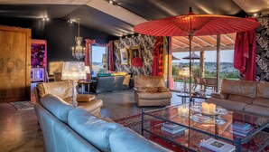 Khu lounge executive
