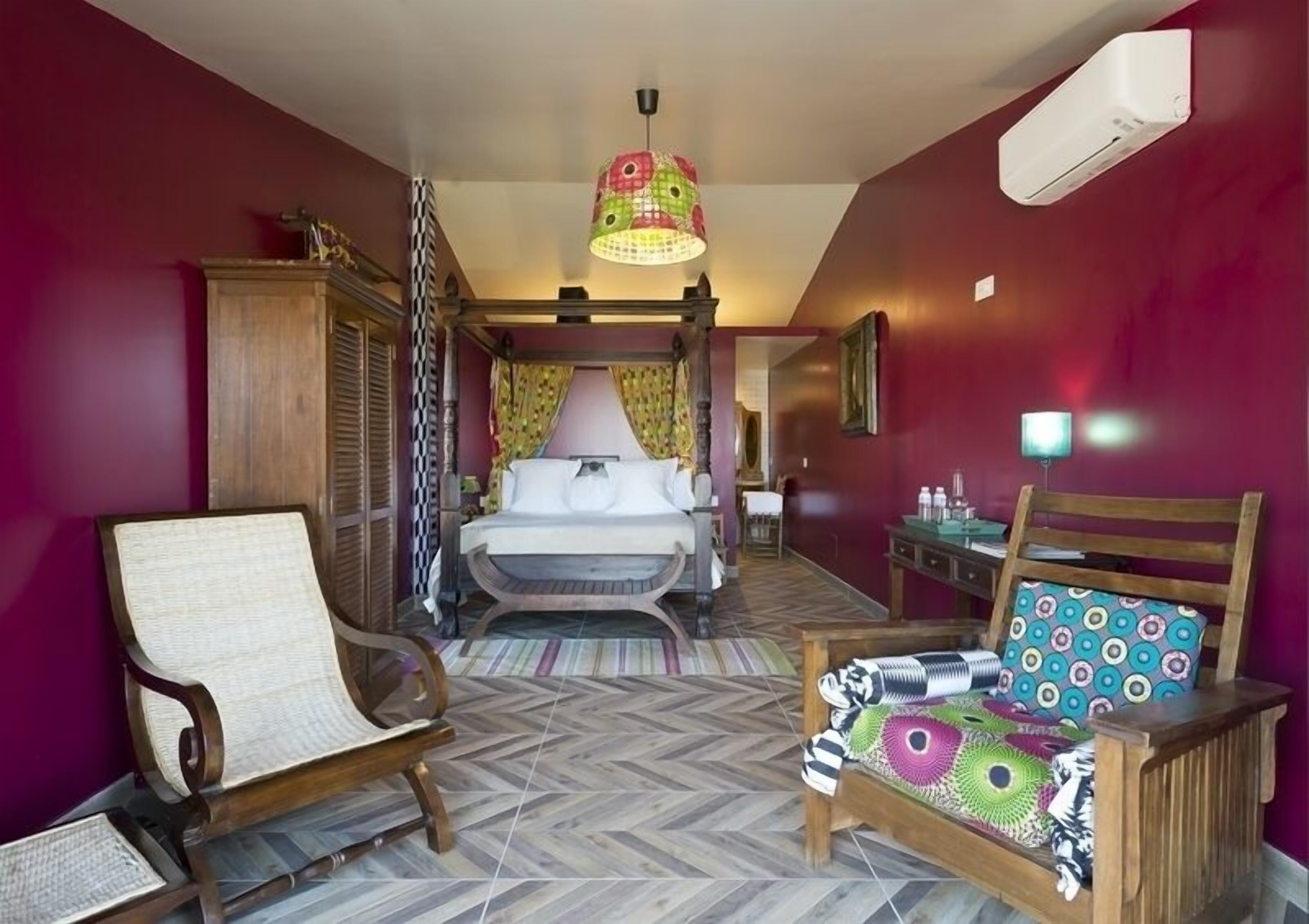 Premium bedding, pillowtop beds, desk, blackout drapes