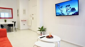 Apartment | Living area | Smart TV