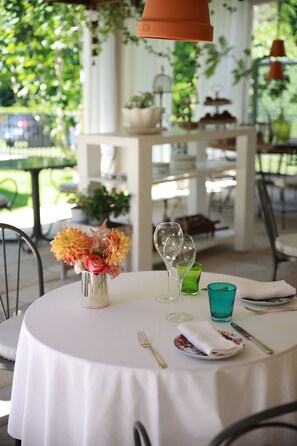 Terrace/patio - Garden Hotel Ristorante (Fino del Monte)