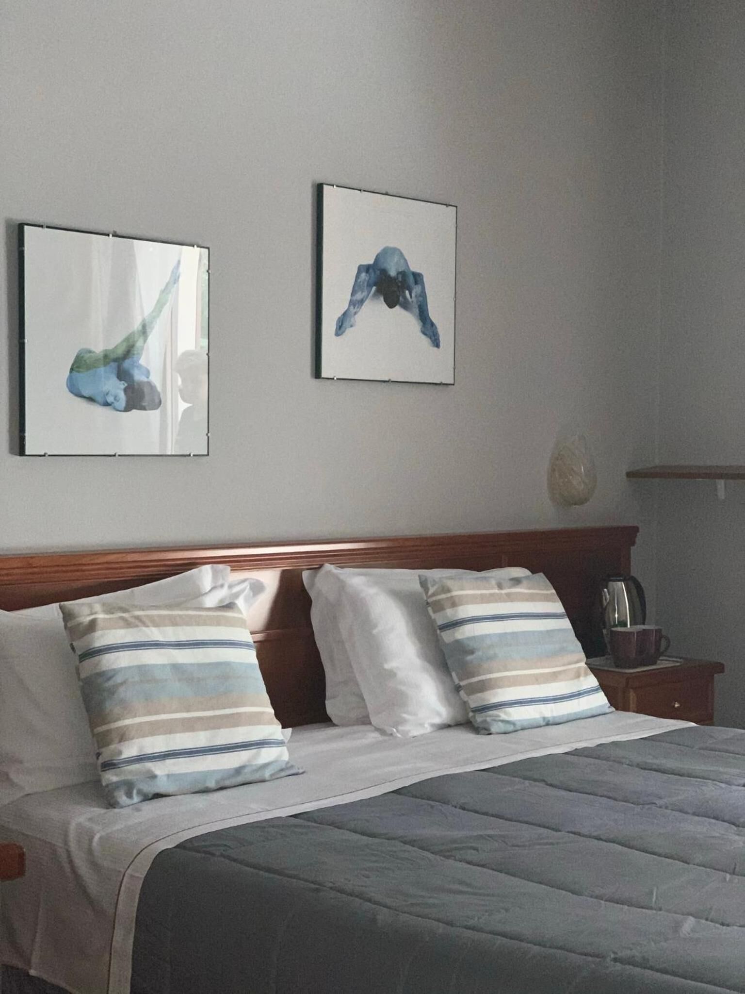Standard-Doppelzimmer, 1 Queen-Bett, Nichtraucher | Minibar, kostenlose Babybetten, Bettwäsche