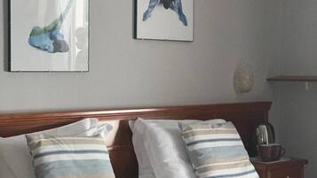 Standard-Doppelzimmer, 1 Queen-Bett, Nichtraucher | Minibar, kostenlose Babybetten, Bettwäsche
