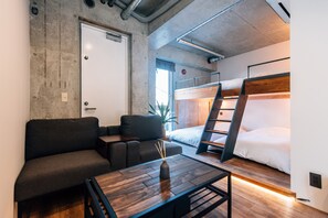 Free WiFi, bed sheets - THE BEDROOM Daimyo (Fukuoka)