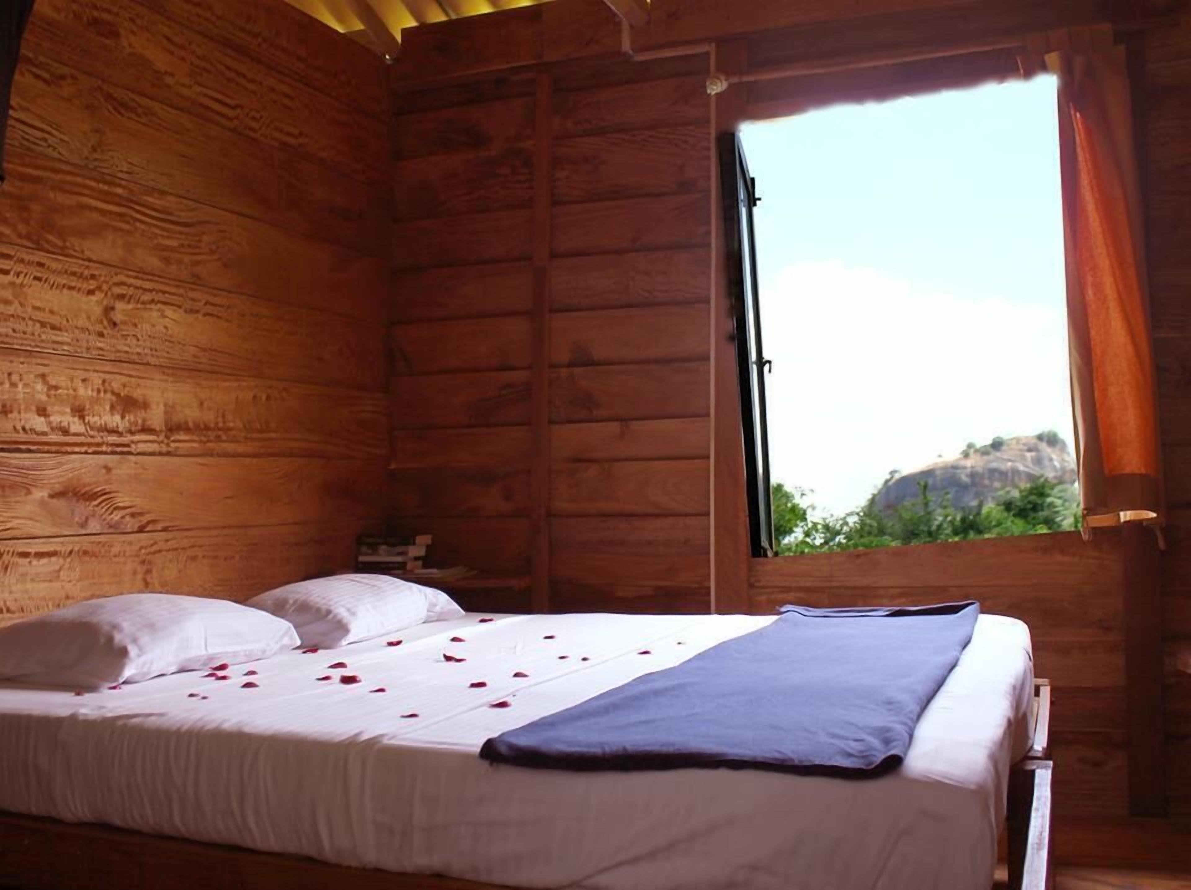 Kamar Standar, 1 Tempat Tidur King, Bebas Asap Rokok | Meja kerja, kedap suara, setrika/meja setrika, dan Wi-Fi gratis
