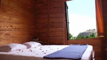 Kamar Standar, 1 Tempat Tidur King, Bebas Asap Rokok | Meja kerja, kedap suara, setrika/meja setrika, dan Wi-Fi gratis