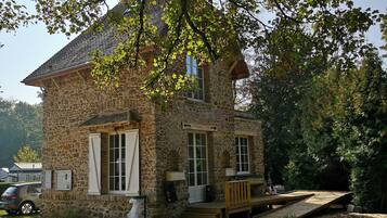 Façade de lâhĂ©bergement