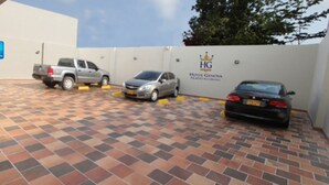 Free self parking - Hotel Genova Prado (Barranquilla)