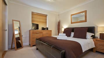 Superior Apartment, 2 Bedrooms, Non Smoking | 2 bedrooms, iron/ironing board, cribs/infant beds, free WiFi