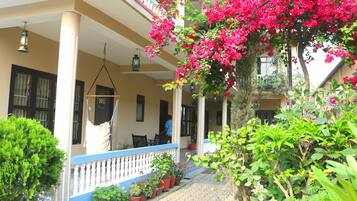 Fachada da propriedade