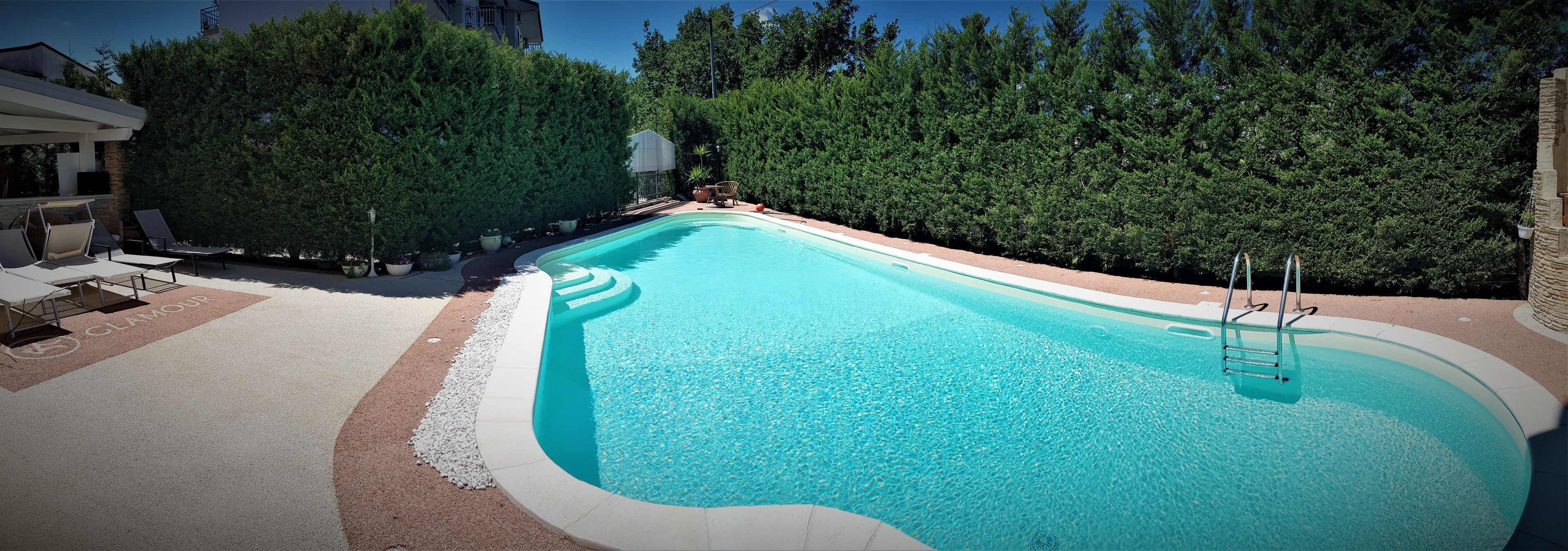 Seasonal outdoor pool, open 9:00 AM to 1:00 PM, sun loungers