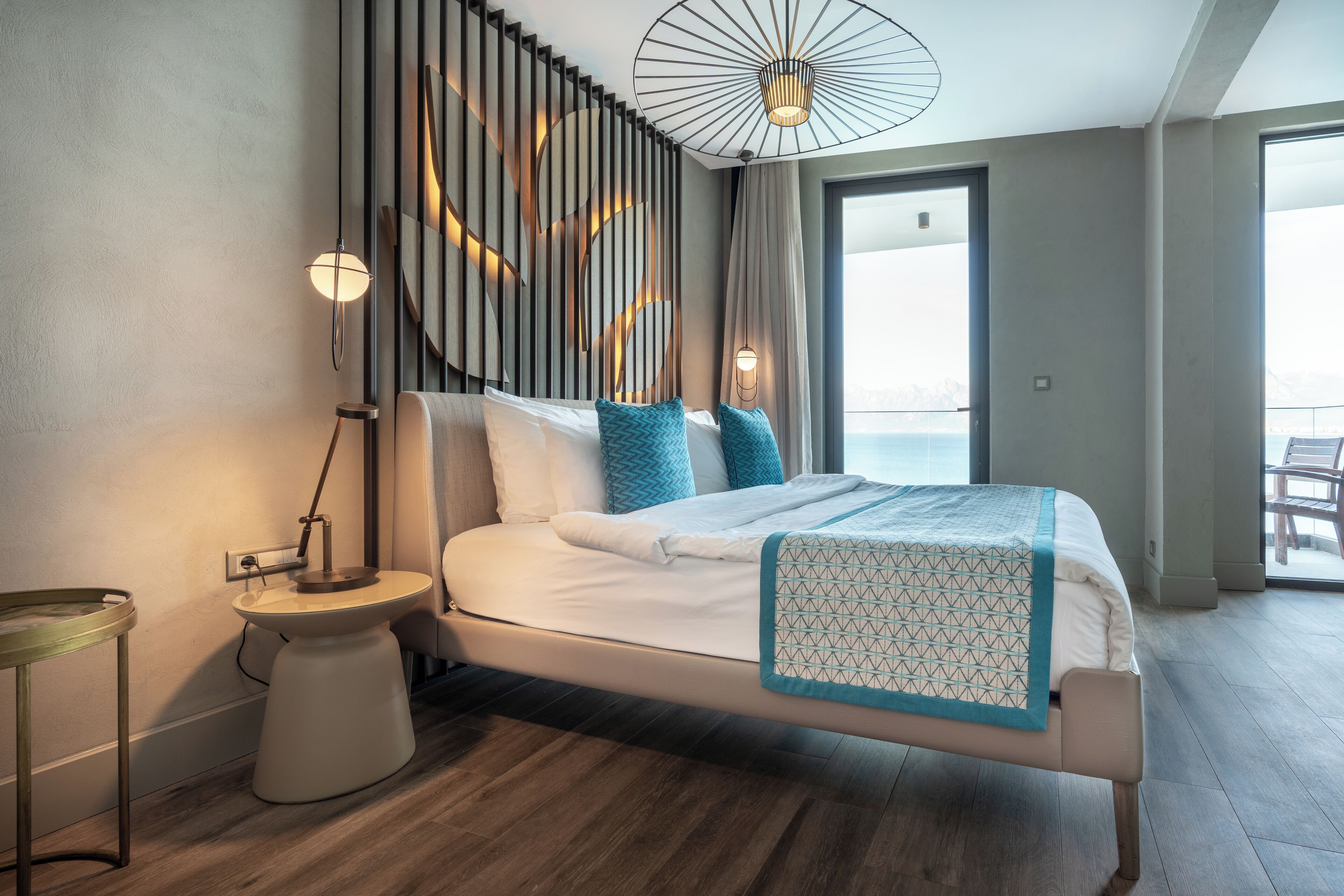 Cave Deluxe Suite | 1 間臥室、迷你吧、客房內保險箱、獨特裝潢