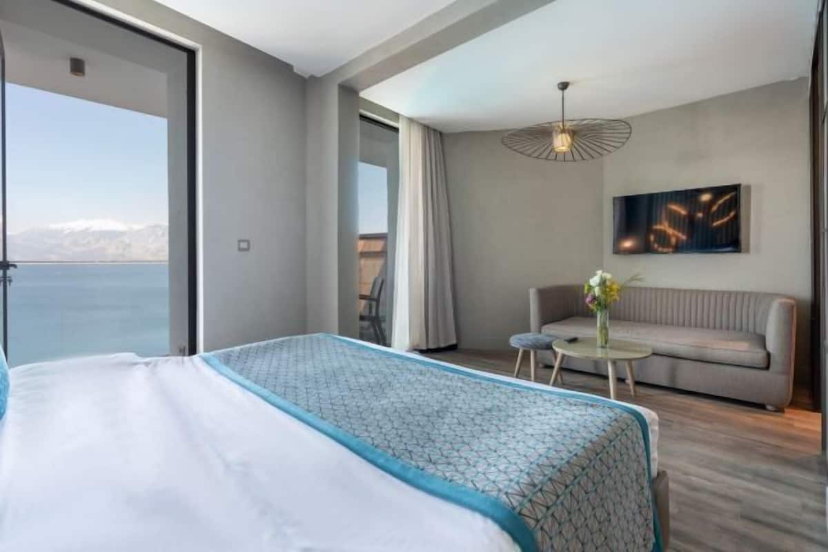 1 Schlafzimmer, Minibar, Zimmersafe, individuell dekoriert