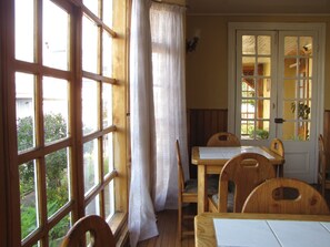 Desayuno continental incluido todos los días