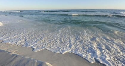 Schöne ETW am Strand, 3BR / 3BA