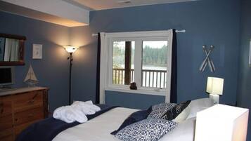 2 bedrooms, iron/ironing board, travel cot, free WiFi