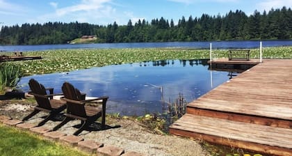 Propiedad frente al lago! Muelle privado! Cerca del monte Rainier y NW Trek Wildlife Park