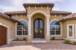 Voorkant van accommodatie