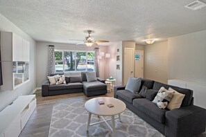 Älytelevisio, Netflix, suoratoistopalvelut, videokirjasto