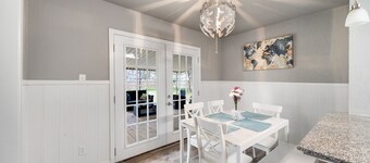 4 bedroom house near, 15 min from Magnolia