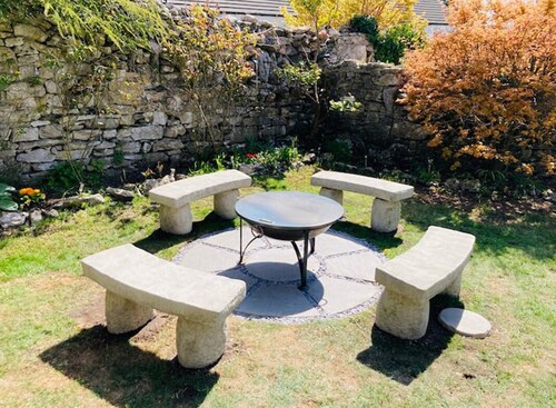 A beautiful family holiday cottage with lots of character in an idyllic village