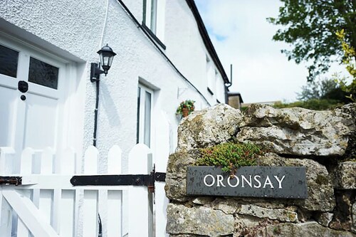 A beautiful family holiday cottage with lots of character in an idyllic village