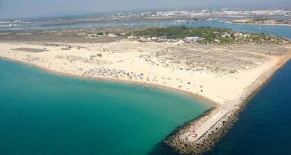 Ylellinen 4 makuuhuoneen huvila yksityinen uima-allas keskellä Tavira