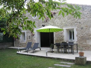 Outdoor dining - Comfortable House / Villa - Mouries (Mouriès)