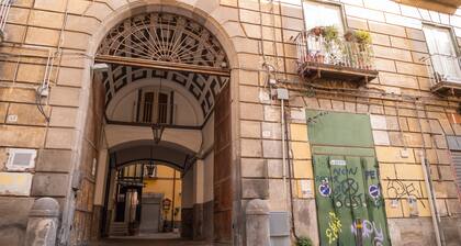 Casa Latilla (2 independent bedrooms) Historic Center of Naples