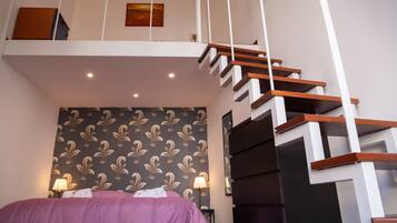 4 camere, una cassaforte in camera, ferro/asse da stiro, Wi-Fi gratuito