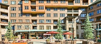 Winter Park Base! Zephyr Mtn Lodge 1BR Ski In-Out Condo, steg till Gondolen!
