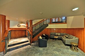 Interior - WP Base! Zephyr Mtn Ldge 1BR Ski In/Out, Smart TVs, solo WiFi, NEW BATH (Winter Park)