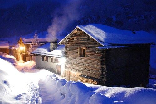 GITE NATURE COSY, CALME, station accessible à ski - Parking