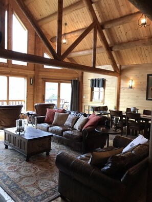 TV, fireplace, DVD player