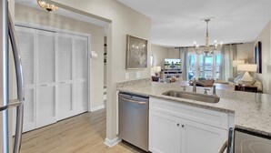 Interior - Award-Winning Resort Amenities | Mariners Walk 1B (Isle of Palms)