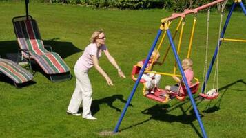 Children’s play area – outdoor