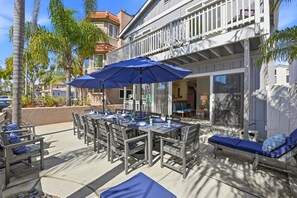 Unclassified image, 3 of 45, button - South Mission Beach House | Spacious 4 BR Home (San Diego)