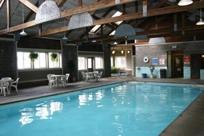 Indoor pool - Hotel Nashville (Nashville)